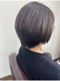 大人の丸みショートボブ