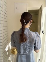 イロドリ(irodori.)&nbsp;結婚式お呼ばれヘア  タイトアレンジ  編みおろし