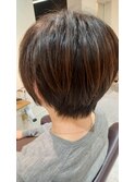 ショートボブ
