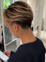 アンサー 渋谷(ANSWER)&nbsp;メンズバレイヤージュカラーハイライト刈り上げセンターパート