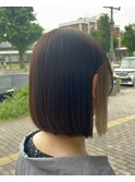 夏トレンド！インナーホワイトミルクティーボブ×耳かけアレンジ