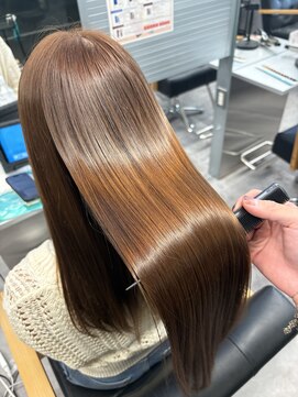 キング 梅田店(K!ng) 縮毛矯正髪質改善ハイライトレイヤーカット梅田美容室エクステ