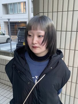 シルバールーツカラー