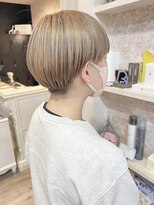 キャアリー(Caary)&nbsp;福山市Caaryケアブリーチ春ヘアヘーゼルカラーお洒落マッシュ