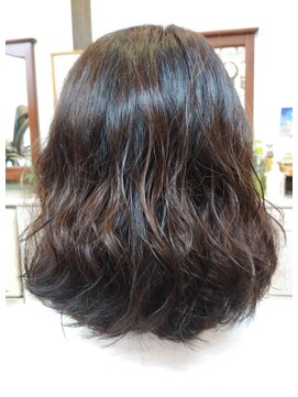 ビービーエム(B.B M) ゆるふわ♪パーマ＋カラー