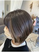 20代30代40代小顔ハンサムショートアッシュイヤリングカラー