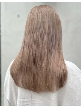 リノショアーズ 日本大通り店(RINOSHORES) 【ブリーチ＋ワンカラー】スタイリストSHIORI/ミルクティー