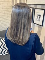 フィアート ヘアドレッシング サロン(Fiato Hairdressing Salon)&nbsp;白髪ぼかしハイライトカラー