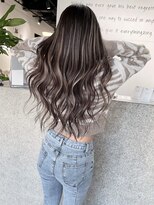 キング 枚方店(K!ng)&nbsp;【枚方、高槻、梅田】ホワイトハイライト