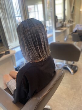 ムジー(Musee) ホワイトシルバー×バレイヤージュ