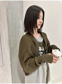 YOKE 切りっぱなしボブステップカット外ハネアッシュブラック