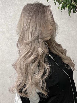 ロウル 渋谷(LOWRL) ミルクティーロング/ブリーチ/エクステ