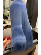 透明感とツヤ感☆SNSでも人気の高発色ブルー【新宿/新宿駅/新宿東口/ブリーチ/ケアブリーチ/髪質改善】