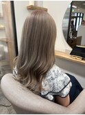 ミルクティーベージュ
