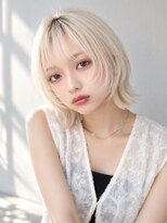 シヨン(ciyon.)&nbsp;ホワイトブロンド/ハイトーンボブ/ウルフボブ/ブリーチカラー