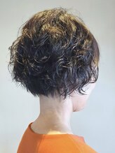 トップヘアスパアンドリゾート 鳴海(TOP HAIR spa&resort)&nbsp;名古屋ふんわりウェーブ艶感黒髪大人ショート面長卵型30代40代