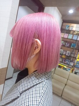 トムキャット(TOM CAT) 切りっぱなしボブ×pink