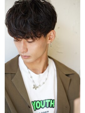 ロミーオム 本厚木(ROMMY. Homme) ナチュラルパーマのマッシュショートヘア / ロミーオム本厚木