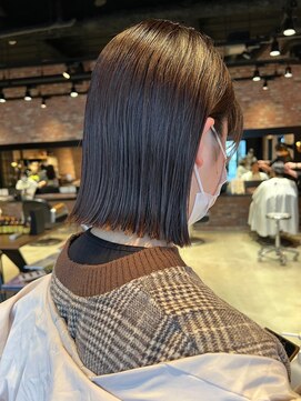 オーガニック アトリエ 大宮(organic+atelier) 20代30代大人可愛いアッシュベージュくびれボブ耳掛け透明感