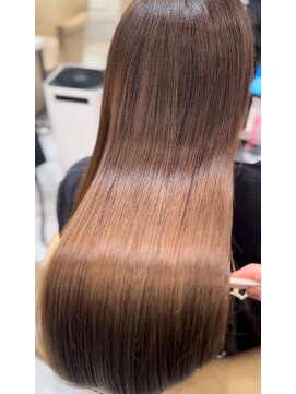 ロイ 南青山 表参道(ROI) 艶感髪質改善トリートメントレイヤーロングカット