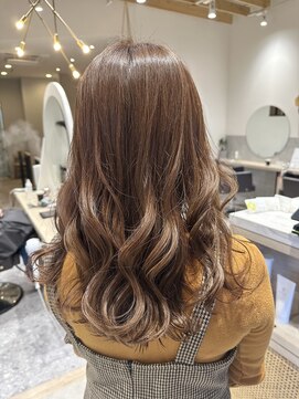 トマト(TOMTO) 【KOTO】冬のこってりベージュ