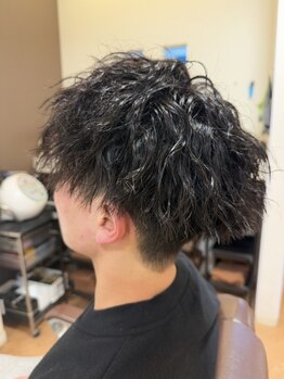 ドゥーウェル(DO WELL)の写真/lienでは、メンズパーマが大人気!ツイストパーマやスパイラルパーマなどの特殊パーマもお任せください◎