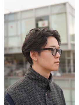 オブヘアーギンザ(Of HAIR GINZA) カット　パーマ　フェード　シェービング　ヘッドスパ