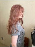 ピンクベージュ