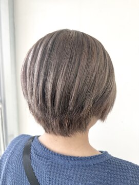 ショート×シルバーアッシュ