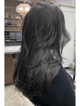 ザ デイ(THE DAY) ブラックカラー/レイヤー/ロング