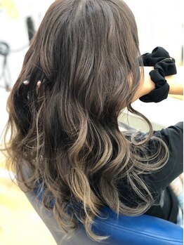 ヘア プレイス ジュア(hair place jua)の写真/【ホイルワーク10枚付カラー＋カット＋TR¥9,900】白髪ぼかしにもおすすめ！ハイライトでトレンドゲット♪