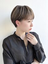 トルネード(TORNADO) 大人ショートヘア マッシュ 透明感カラー 前髪あり K0726