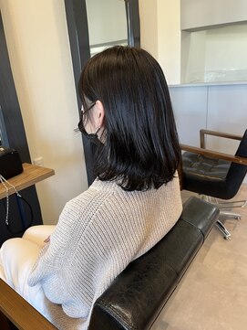 ジーニー(GeeNY) ちょいくびれ外ハネボブヘアスタイル