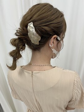 アリー(ALLIE´) 〇アレンジポニー【BEAUTY SALON ALLIE´】