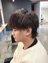 ヒュイル バイ ニアウ(Hwyl by Niau)&nbsp;波巻きスパイラルパーママッシュウルフツイストスパイラルパーマ