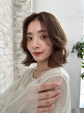 ジョエミバイアンアミ(joemi by Un ami) 【joemi】切りっぱなしボブ美髪ピンクブラウンベース(小倉太郎