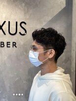 エヌドットバーバー ヒロオ(N.BARBER HIROO)&nbsp;ツーブロックで映えるカーリースパイラルパーマ<理容室>