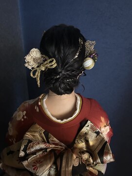 シークエストアンドシプラス(C/QUEST&C-plus) 成人式　まとめ髪　ヘアセット　辻堂