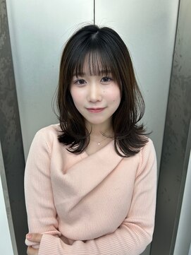 ビューナゴヤ 名駅(VIEW NAGOYA) 外ハネ/くびれヘア/ミディアムレイヤー/くびレイヤー/おくれ毛