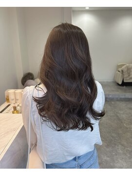 ブランカ(Blanca) グレージュカラー