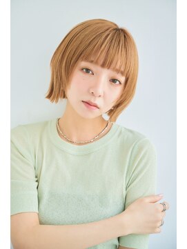 エイトバイリトル(Ate by little) 顔まわりレイヤー×ぷつっとボブ