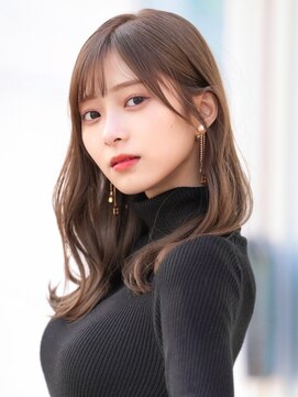 【F】小顔エアリーウェーブニュアンス透明感ベージュ