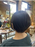 ショートボブ