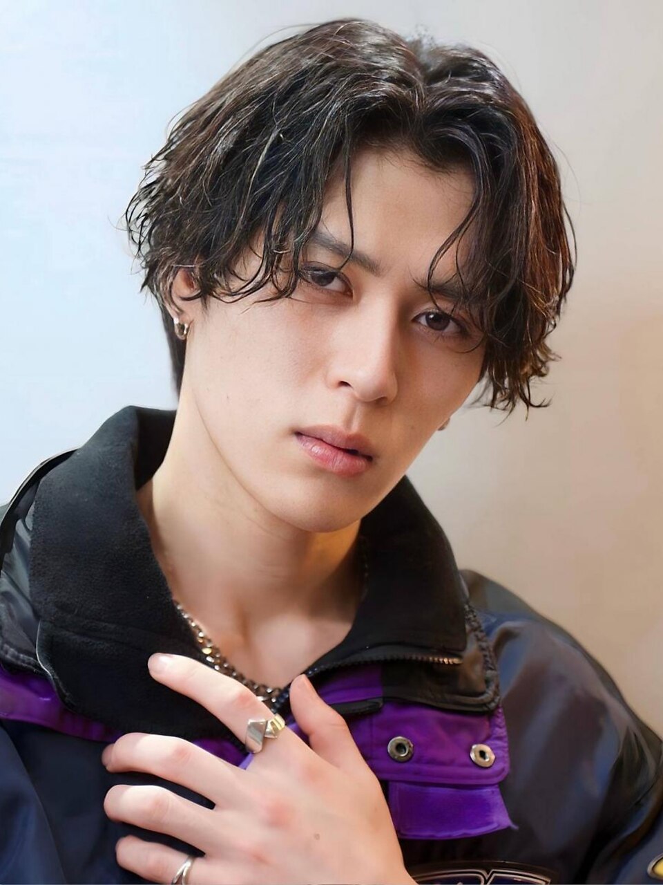 【男性限定クーポン☆】皮脂除去シャンプー+カット\3500