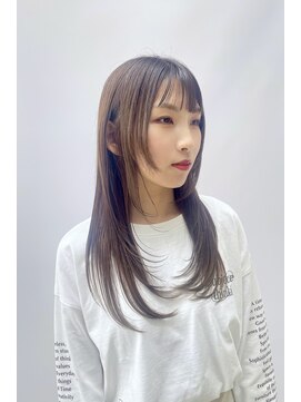 フォイルヘアー(Foil.hair) シルキーベージュ　ロングレイヤー　ブリーチなしカラー　寒色系