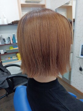 ヘアークリエイション エフ 外ハネのボブ