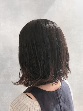 アイディール(:ideal) 20代30代40代☆広がるクセを、可愛く活かす♪