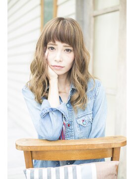 アンカラン(un Calin) おしゃれナチュラルカール明るい小顔アッシュ