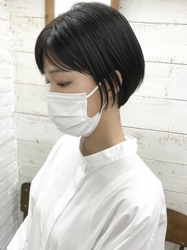 コス(kos) 【ueki】首が綺麗に見えるショートボブ