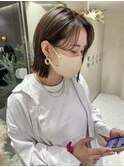 アッシュベージュ×抜け感ボブ